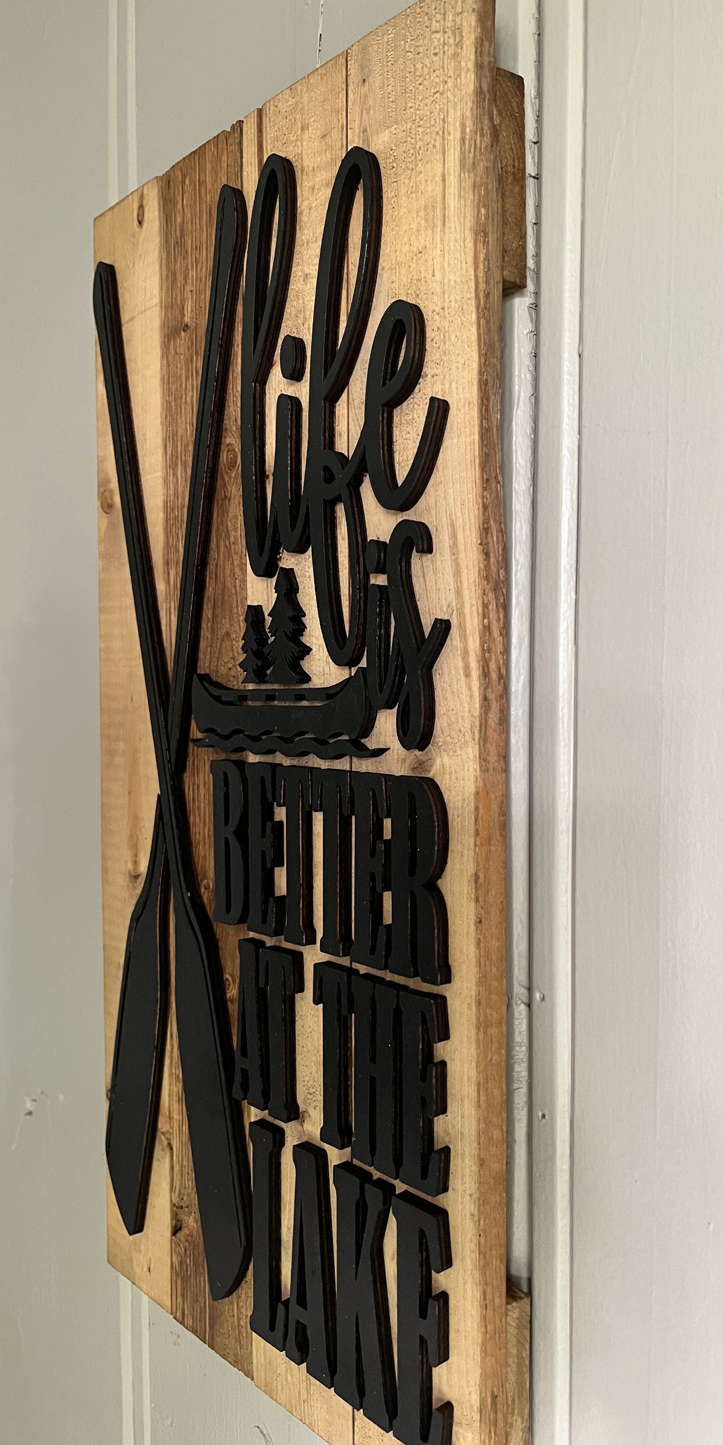 Life is better at the lake 3D- Pallet sign
