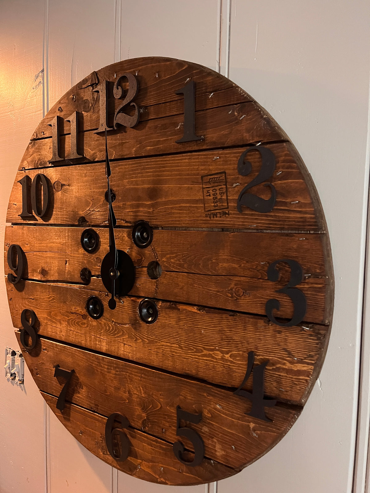 35" 3D Indoor Spool Clock - Provincial