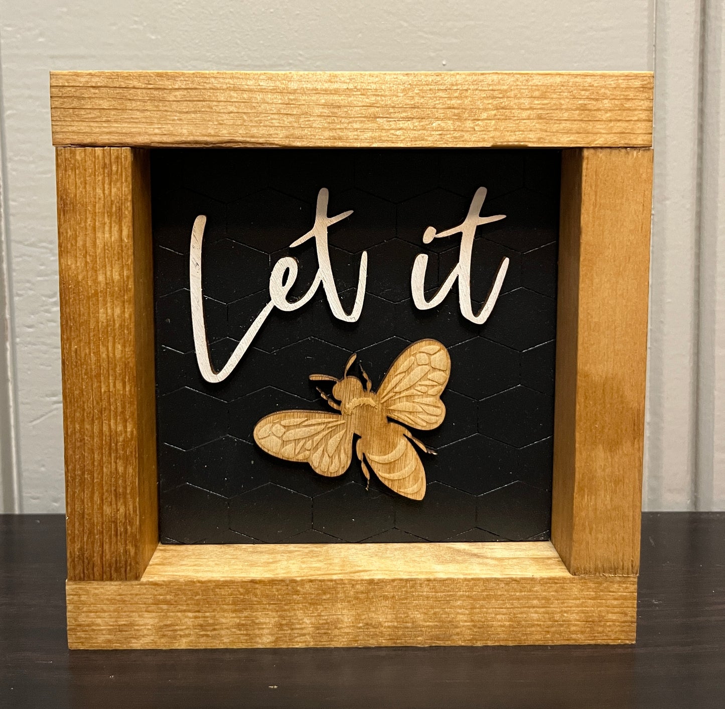 Let it bee-3D wood- 6"