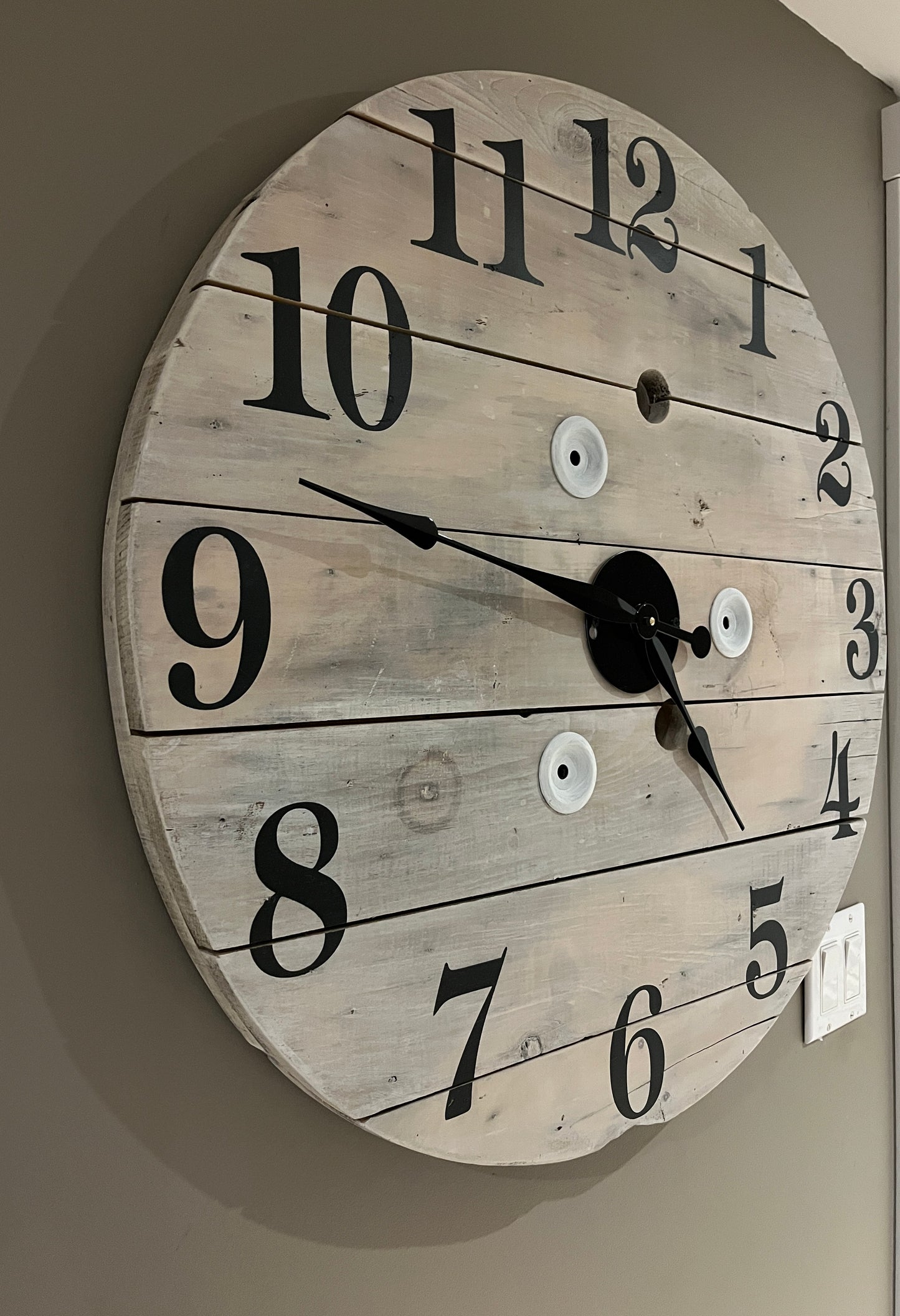 30" Indoor/Outdoor White washed Clock1