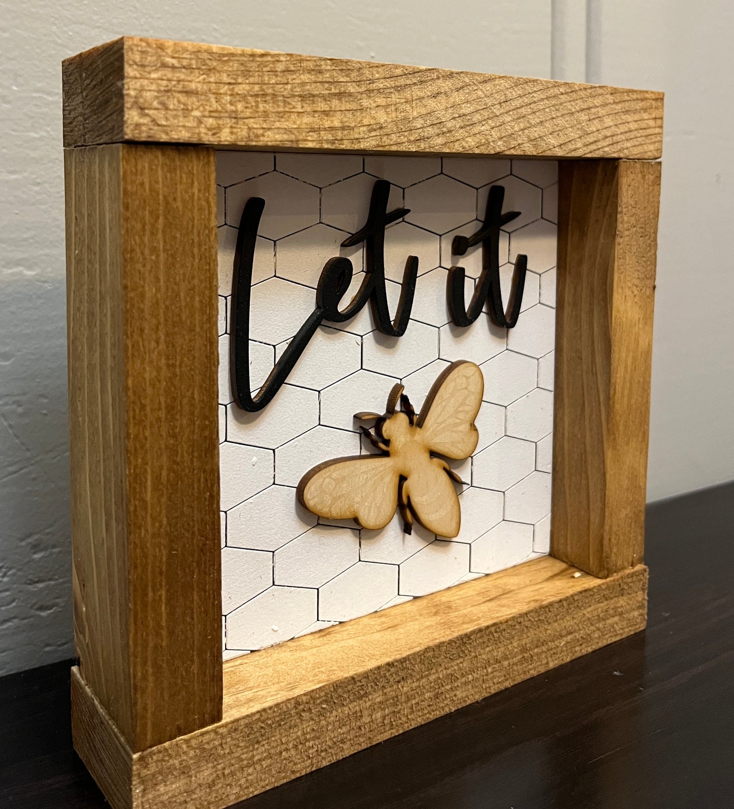 Let it bee-3D wood- 6"