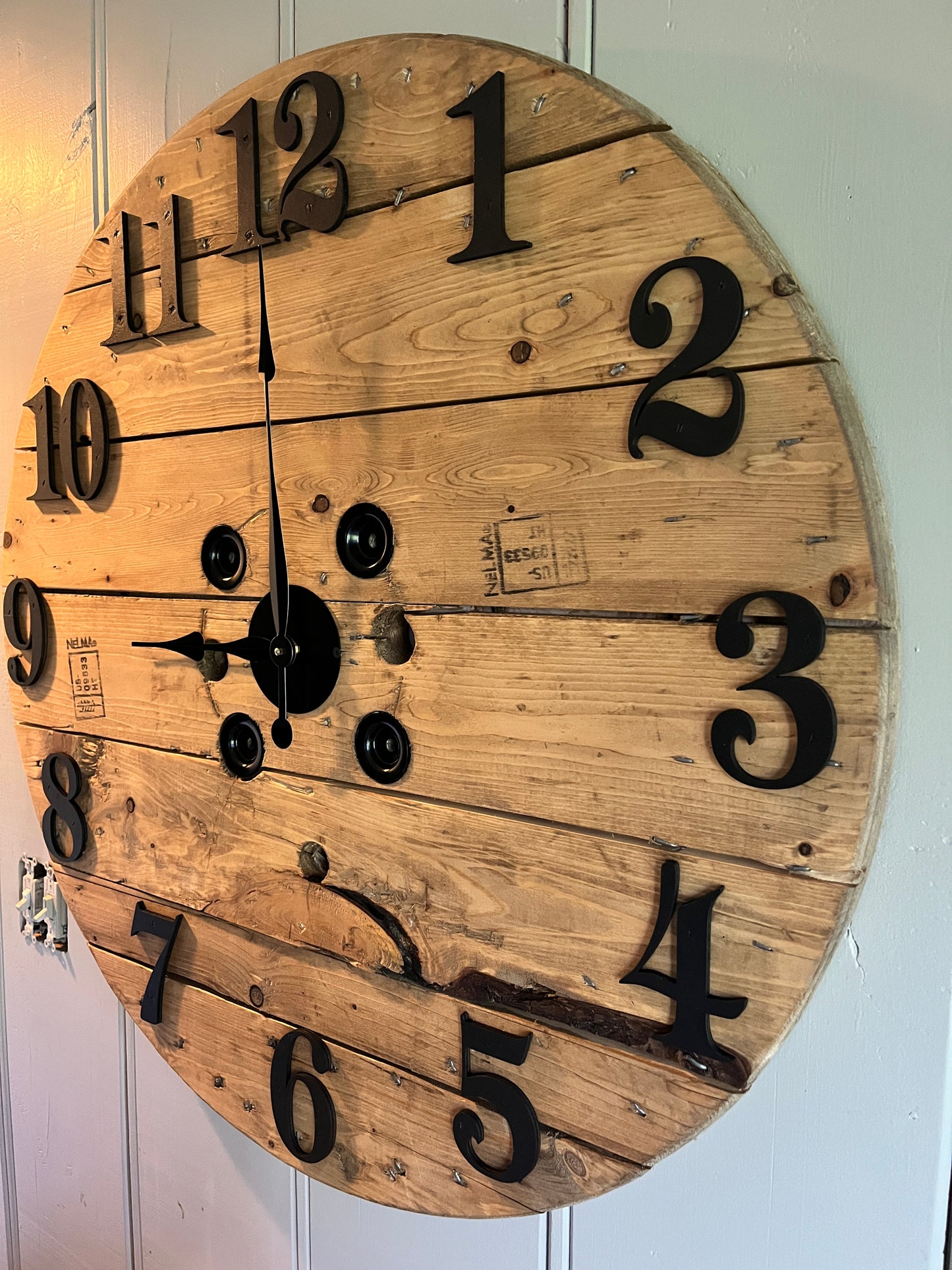 35" 3D Indoor Spool Clock - Special Walnut