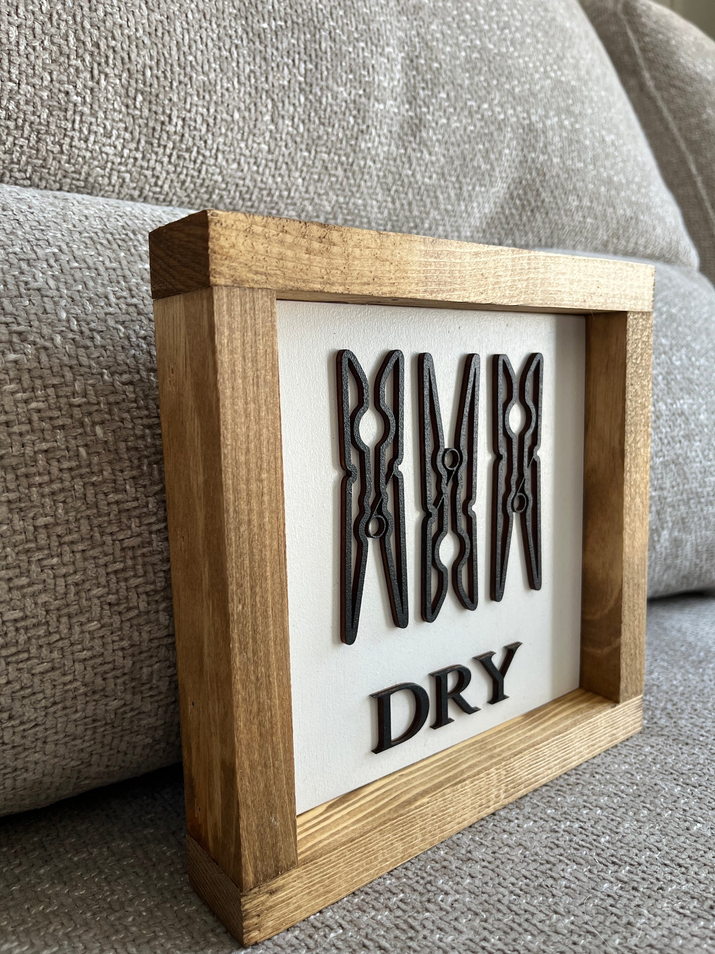Dry 3D laundry sign
