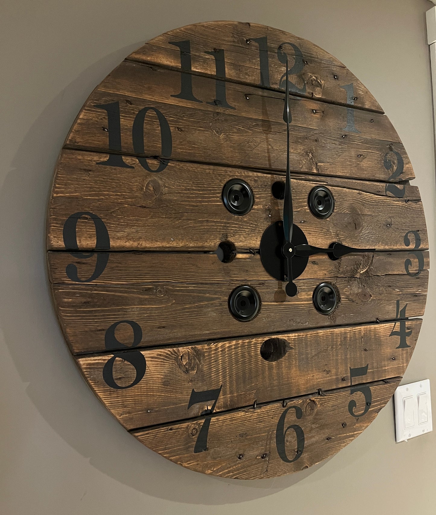 30" Outdoor Spool Clock - Early American